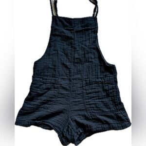 Lotus & Luna 100% cotton Small Black Romper With Pockets